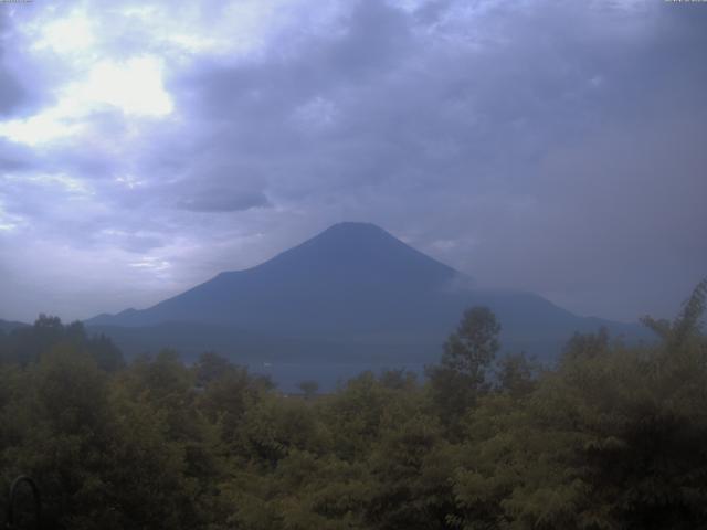 山中湖からの富士山