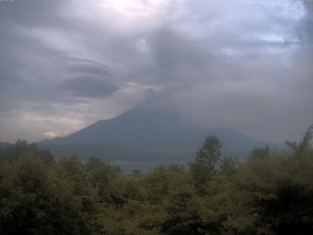 山中湖からの富士山