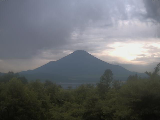 山中湖からの富士山