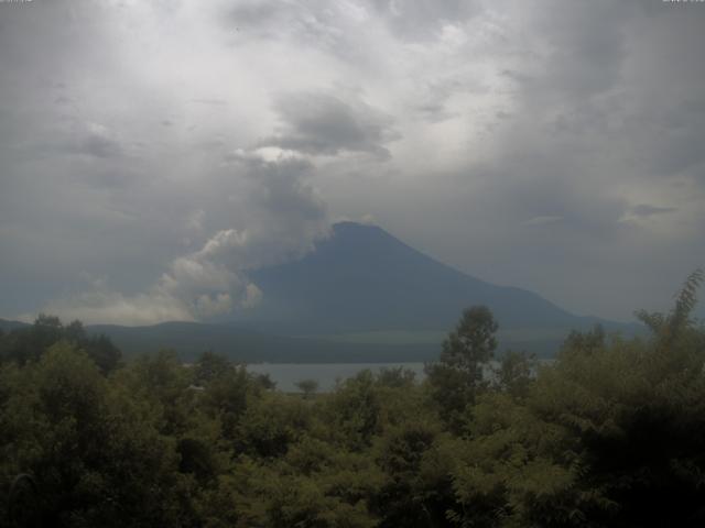 山中湖からの富士山