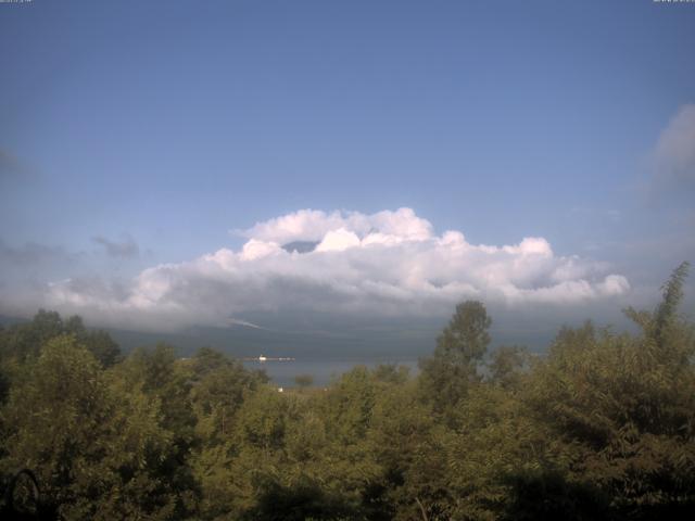 山中湖からの富士山