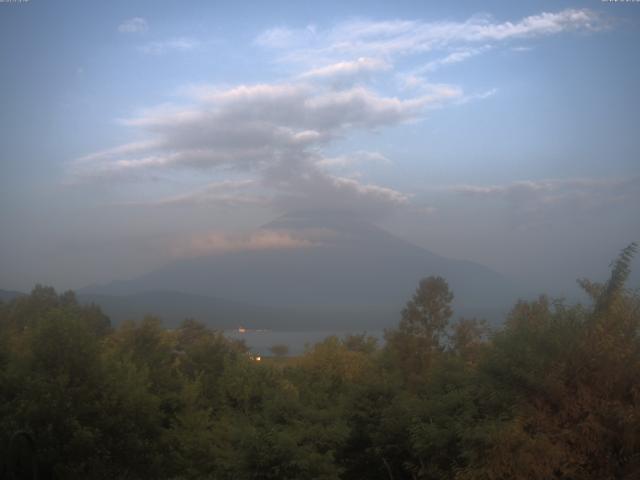 山中湖からの富士山