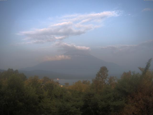 山中湖からの富士山