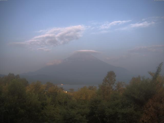 山中湖からの富士山