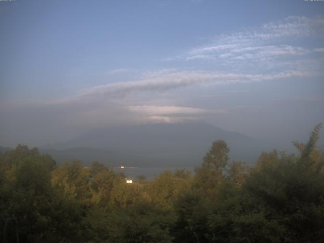 山中湖からの富士山