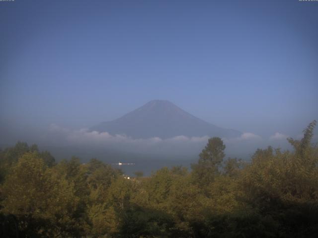山中湖からの富士山