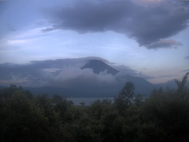 山中湖からの富士山