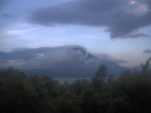 山中湖からの富士山