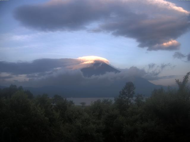 山中湖からの富士山