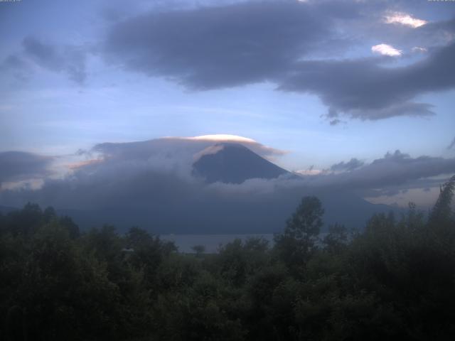 山中湖からの富士山