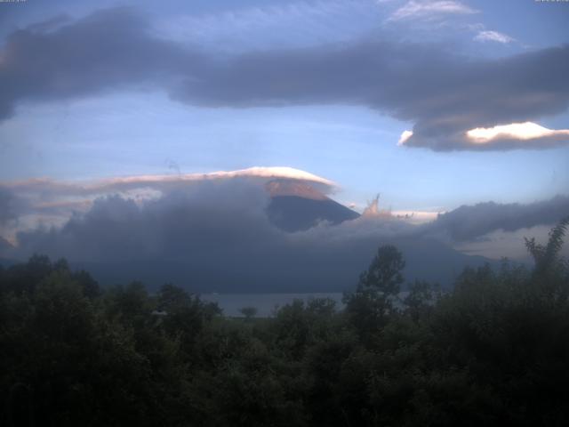 山中湖からの富士山