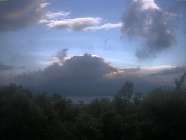 山中湖からの富士山
