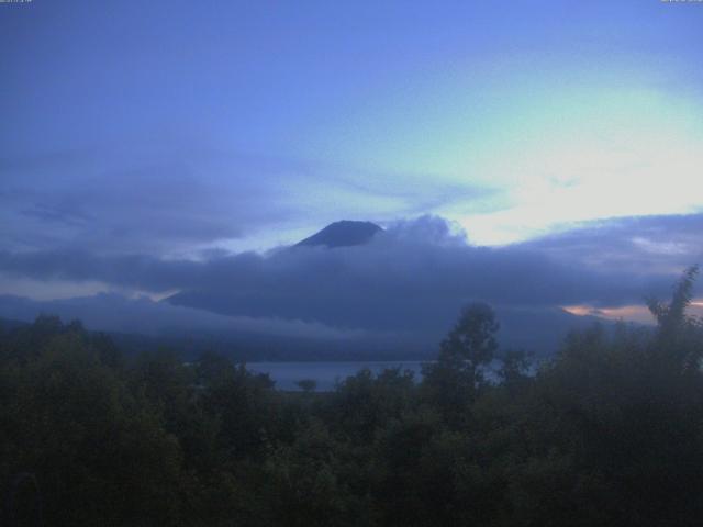 山中湖からの富士山