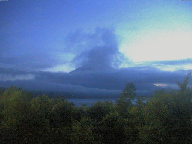 山中湖からの富士山