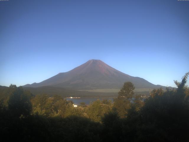 山中湖からの富士山