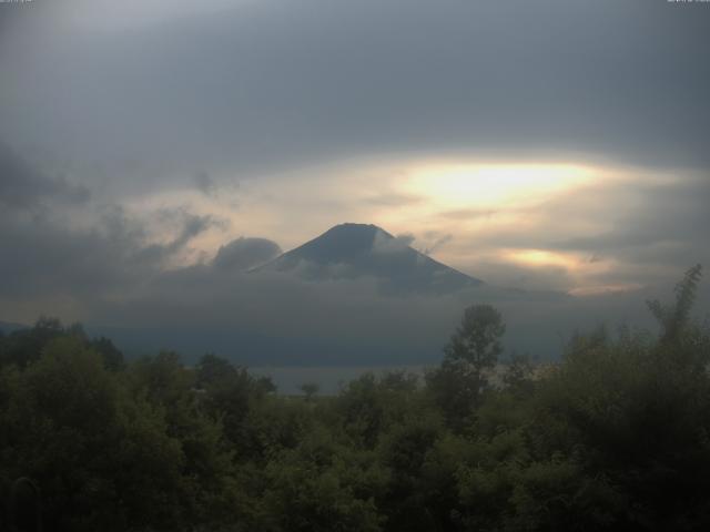 山中湖からの富士山