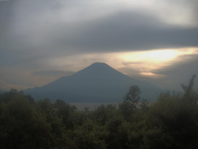 山中湖からの富士山