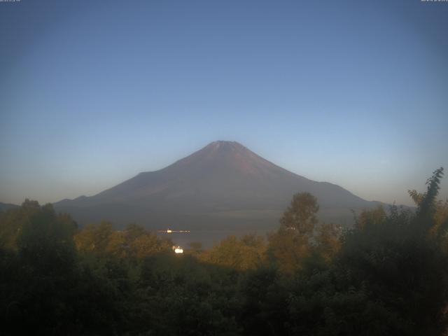 山中湖からの富士山
