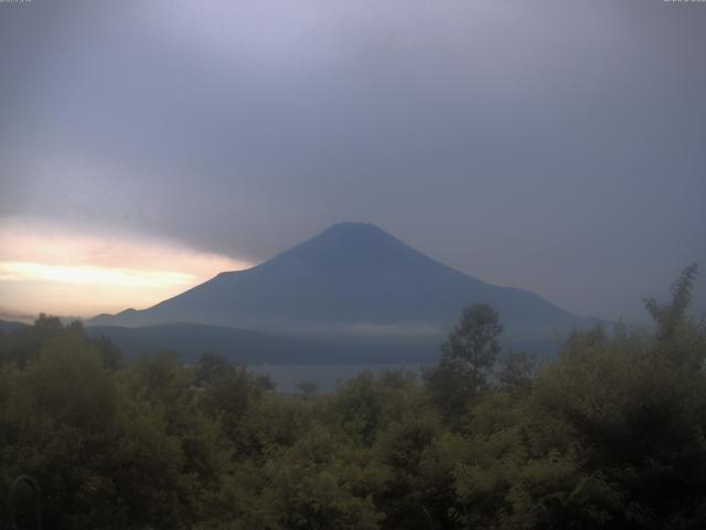 山中湖からの富士山