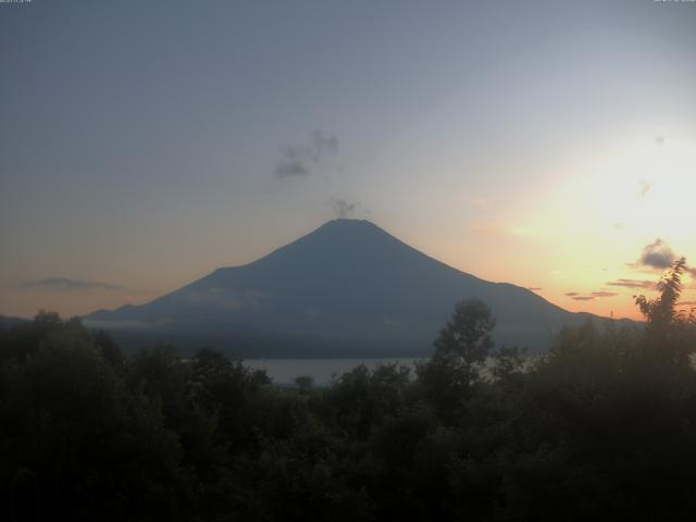山中湖からの富士山