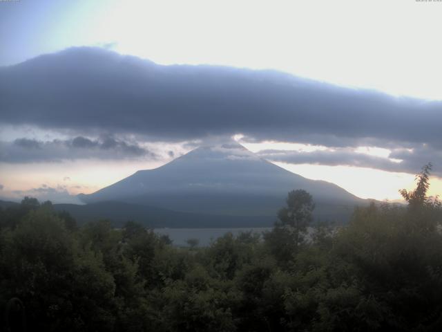 山中湖からの富士山