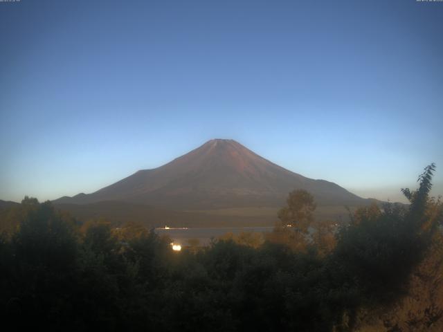 山中湖からの富士山