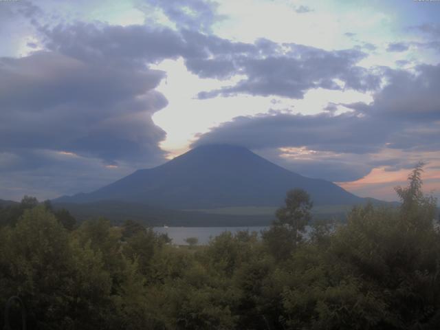 山中湖からの富士山