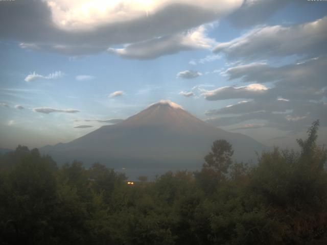 山中湖からの富士山