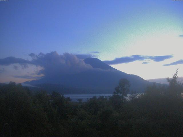 山中湖からの富士山