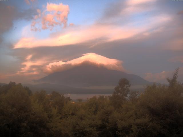 山中湖からの富士山