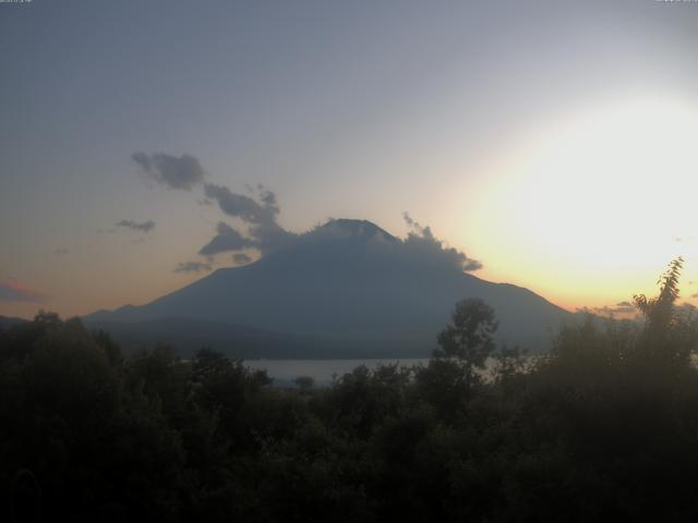 山中湖からの富士山