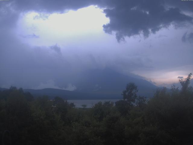 山中湖からの富士山