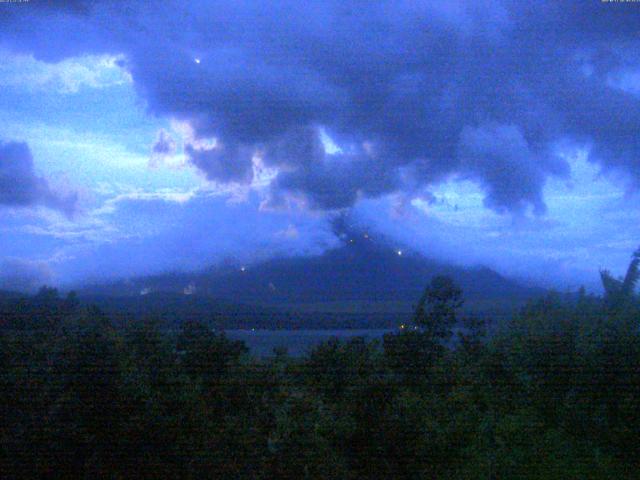 山中湖からの富士山