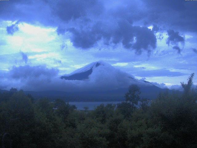 山中湖からの富士山