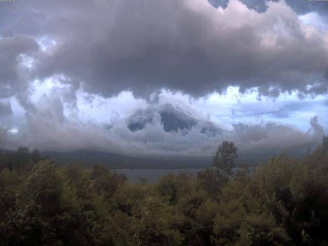 山中湖からの富士山