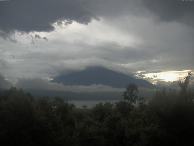 山中湖からの富士山