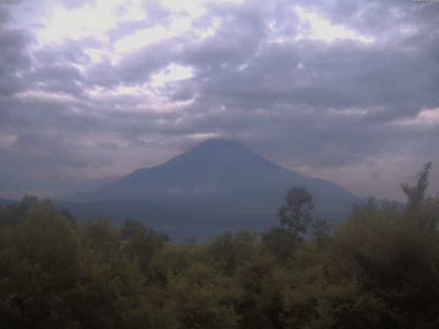 山中湖からの富士山