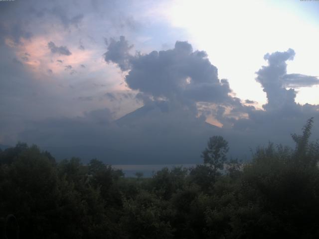 山中湖からの富士山