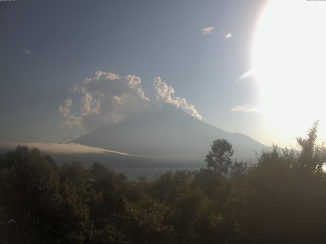 山中湖からの富士山