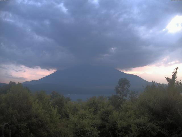 山中湖からの富士山