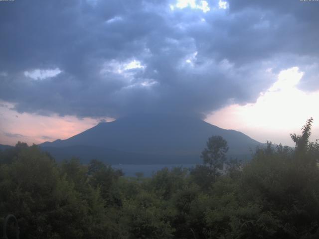 山中湖からの富士山