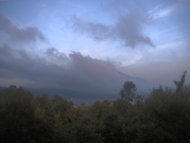 山中湖からの富士山