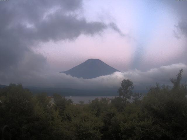 山中湖からの富士山