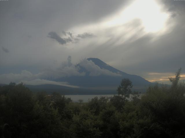 山中湖からの富士山