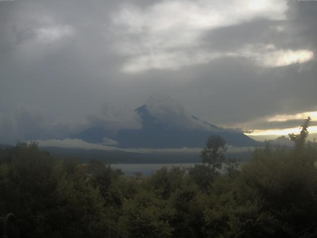 山中湖からの富士山