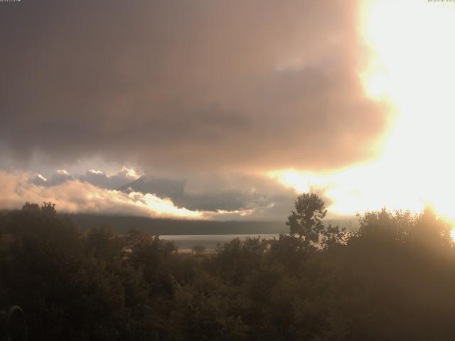 山中湖からの富士山