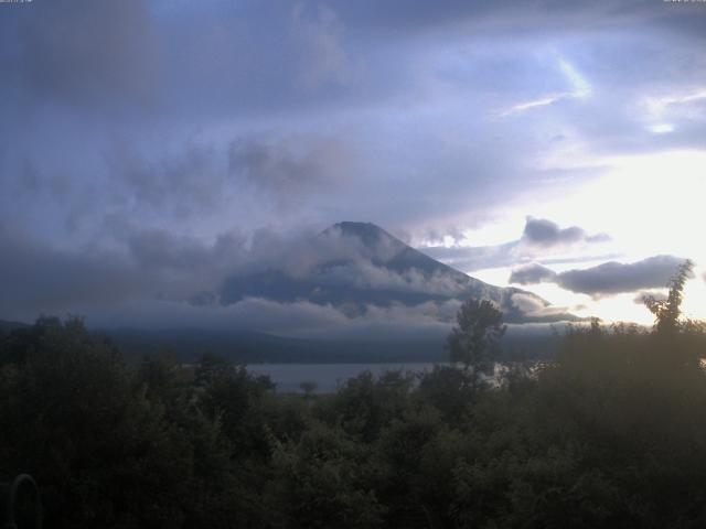 山中湖からの富士山