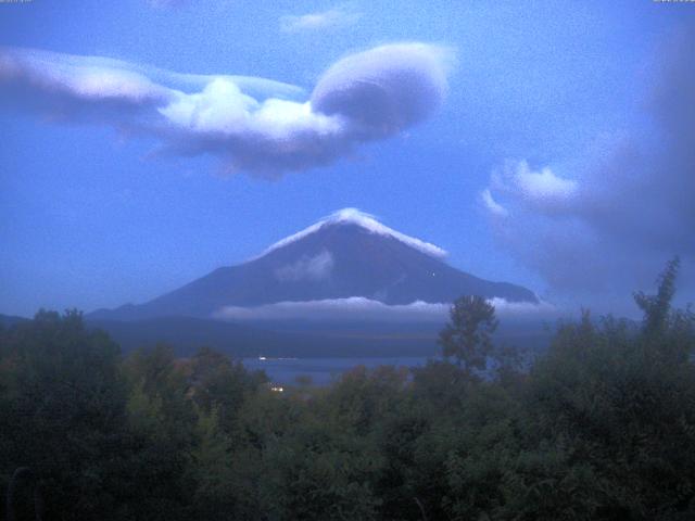 山中湖からの富士山
