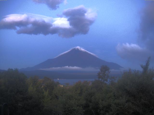 山中湖からの富士山