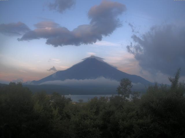 山中湖からの富士山